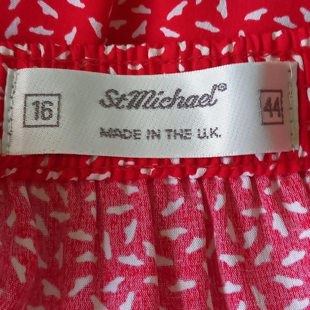 St Michael 1980s Red & White Print Skirt Modern Sz 12 Stretchy - Picture 4 of 7